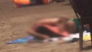 بيدوفيل الشاطئ يواجه اتهامات خطيرة تُلاحقه.