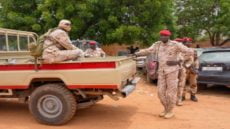 ردّت فرنسا: لم نطلب استخدام الأجواء الجزائرية لتنفيذ عملية عسكرية في النيجر.