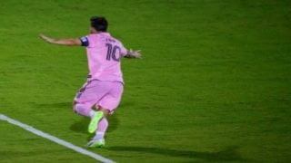 ما هو الدور الذي لعبه ليونيل ميسي في زيادة عدد مشتركي خدمة آبل؟