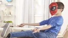 جرأة طفل صغير تتحدى العنكبوت الأسود: قصة سبايدر مان الواقعية في بوليفيا