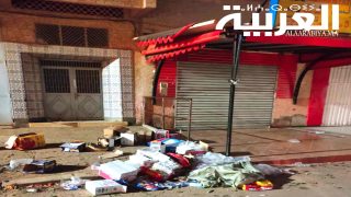 رمي النفايات بالشارع العام أمام محلات تجارية يثير غضب الساكنة المحلية ويسائل جماعة مدينة الخميسات(+صور)
	