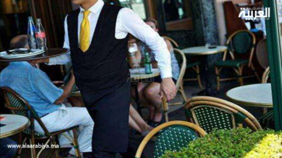 عمال و عاملات المقاهي بالخميسات بين مطرقة غياب المراقبة و سندان الحرمان من أبسط حقوقهم