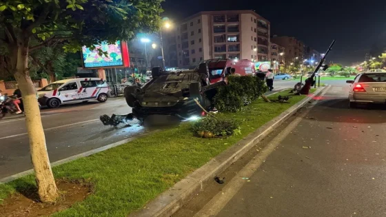 انقلاب سيارة في شارع عبد الكريم الخطابي بمراكش دون وقوع إصابات