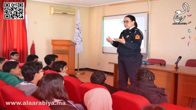 خلية الأمن المدرسي بمراكش، تنظم حملة تحسيسية للسلامة الطرقية بمؤسسة العمراني الخصوصية. 