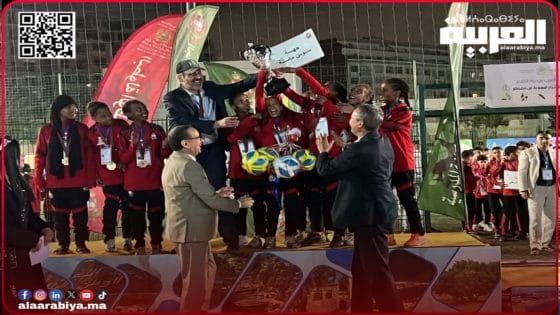 تتويج إناث أديس بطلة المغرب المدرسية في كرة القدم بطاطا