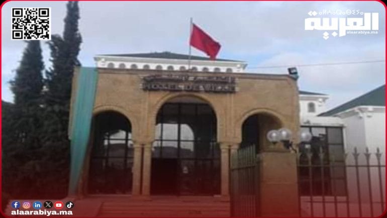 موظفون بجماعة تيفلت يتساءلون عن أسباب تنظيم مأدبة غداء بـ”فيرما” موظف قيدوم في تصحيح الإمضاءات؟