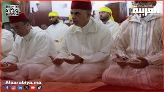 عامل إقليم سطات يترأس حفلا دينيا إحياءا لذكرى المولد النبوي الشريف بمسجد المسيرة