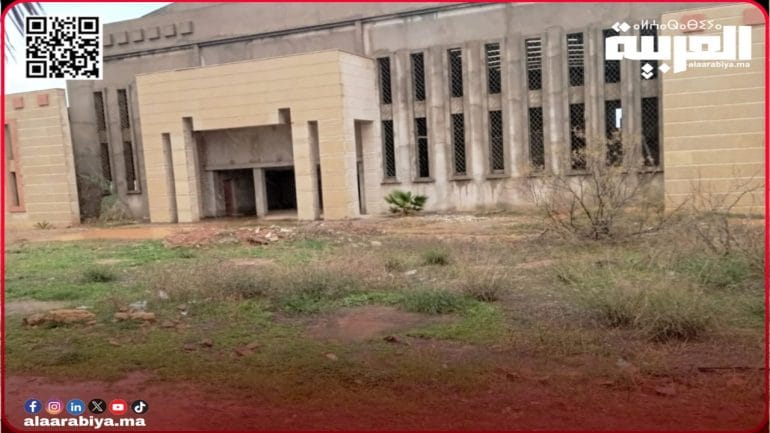 هل تفتح وزارة الداخلية تحقيقا في تعثر وتوقف أشغال القاعة المغطاة بمدينة تيفلت؟