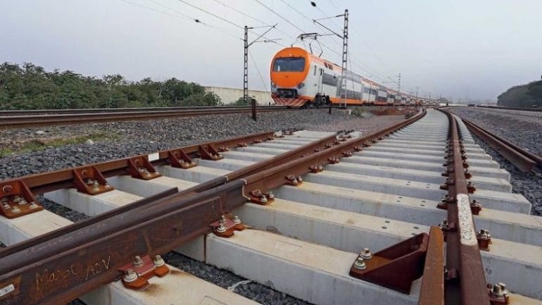 السكك الحديدية المغربية تطلق “بطاقة المشجع” وتكثف رحلاتها بين المدن المستضيفة.