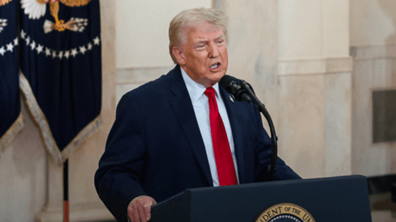 هجوم مسلح يستهدف حفل عشاء مراسلي البيت الأبيض.. إجلاء ترامب والقبض على “ذئب منفرد”