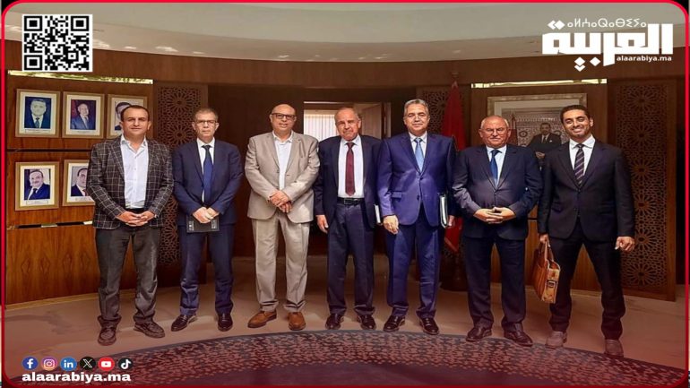 تنصيب أعضاء اللجنة المؤقتة المكلفة بممارسة مهام المجلس الوطني للصحافة بالرباط