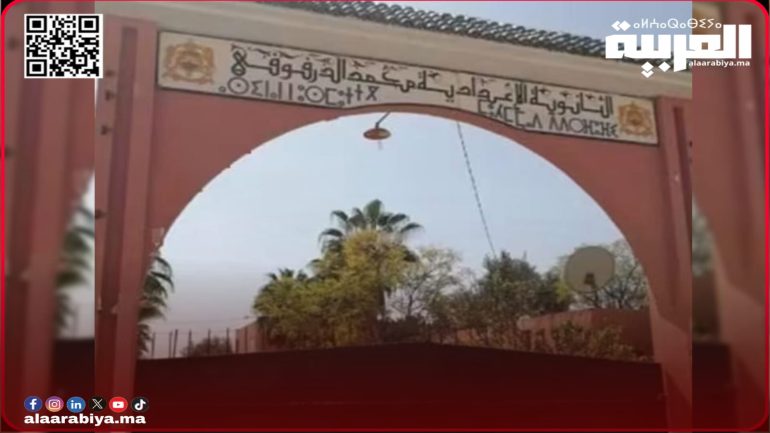 تلاميذ يبيعون دراجاتهم هربًا من “الجباية”.. ما يحدث بإعدادية الدرفوفي بأولاد تايمة يفضح المسكوت عنه؟!